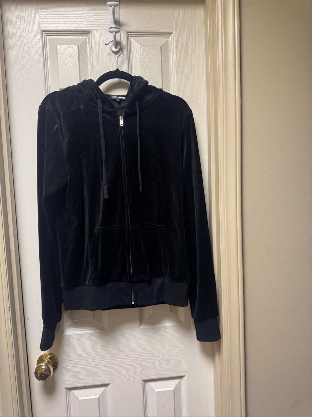Fashion Nova Black Velvet Bomber Hoodie Jacket Size Large